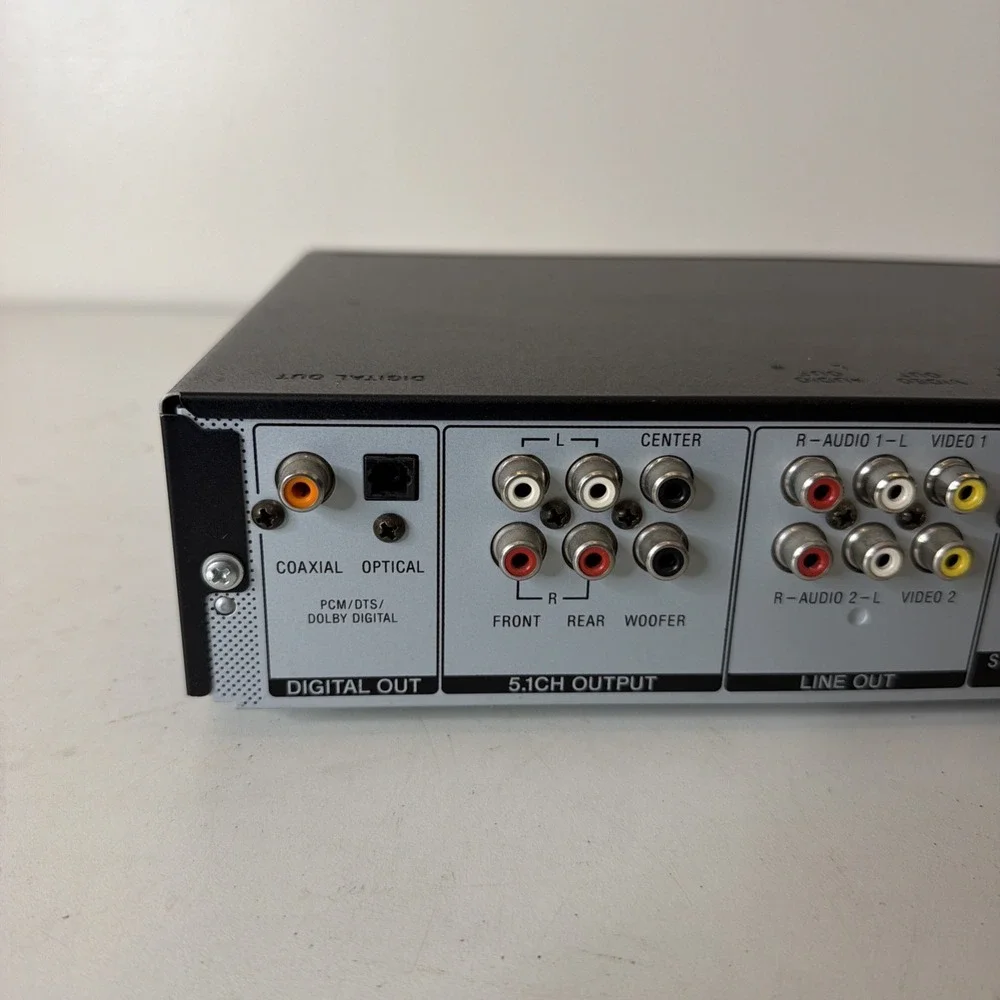 Sony DVP-NS500V DVD / SACD / CD/ VCD Player w/Remote